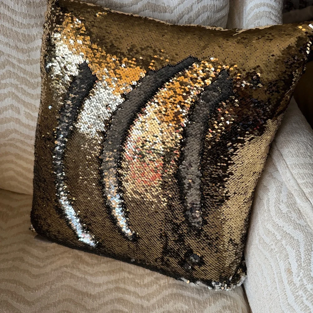 AVIVA STANOFF down pillow sequin cover reversible sequins for decor. 16 X 16